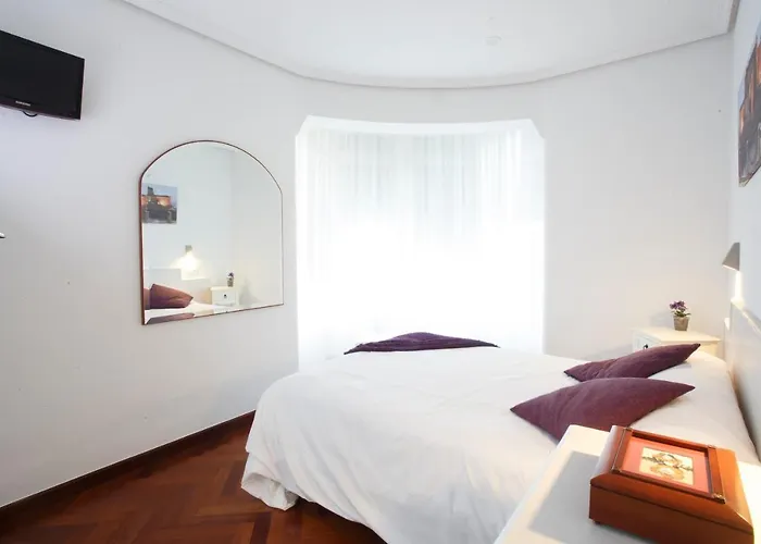 Costa Coruna Hotel *